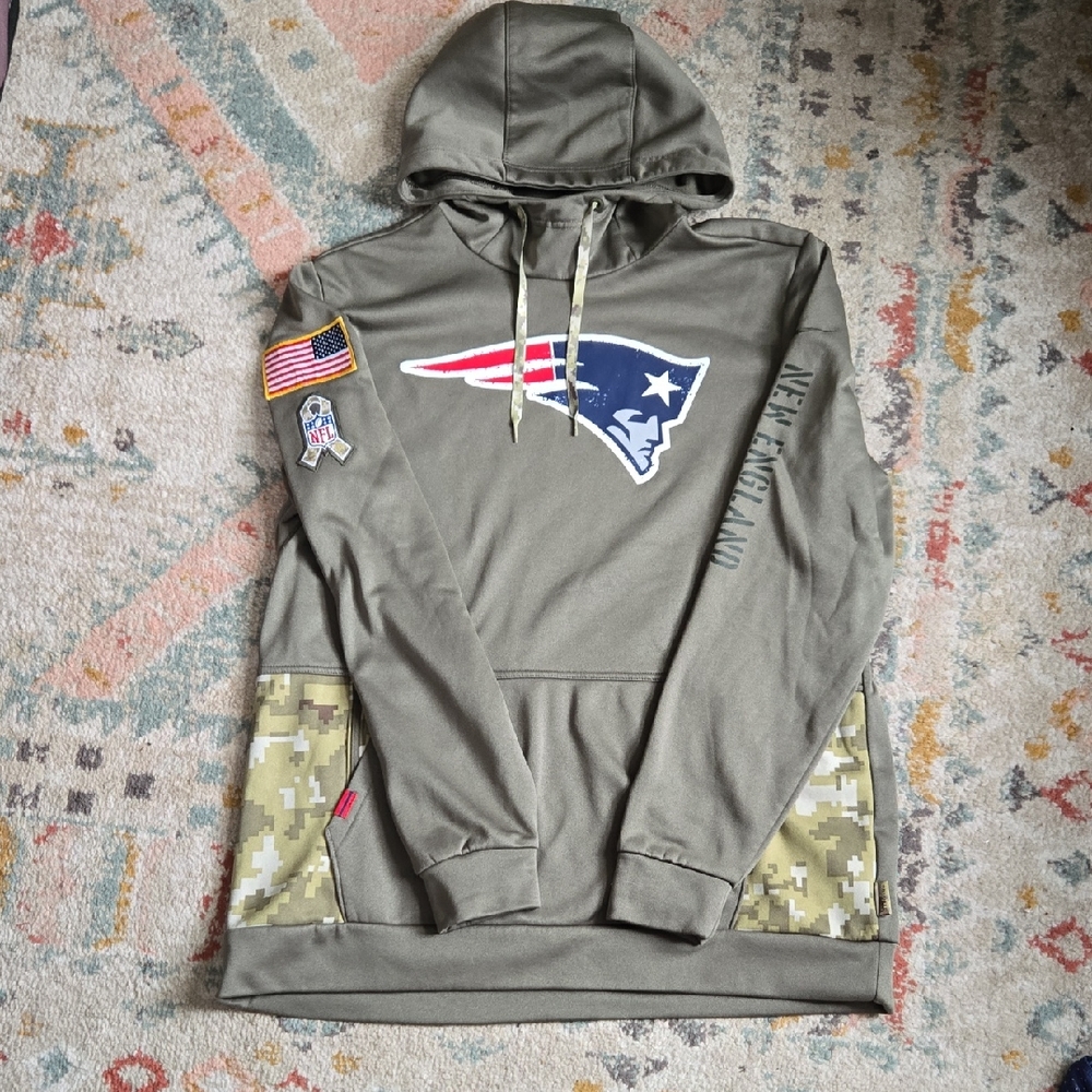 New England Patriots Salute to Service Hoodie